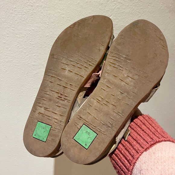 Cute Women's Sandals - El Naturalista - Green and Pink - Size 8.5 - Picture 12 of 12